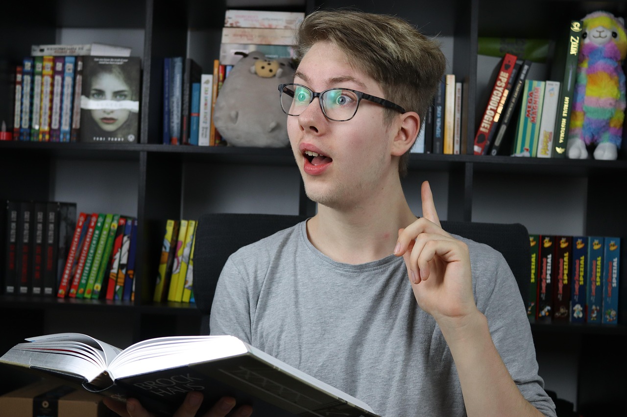 student-5712628_1280